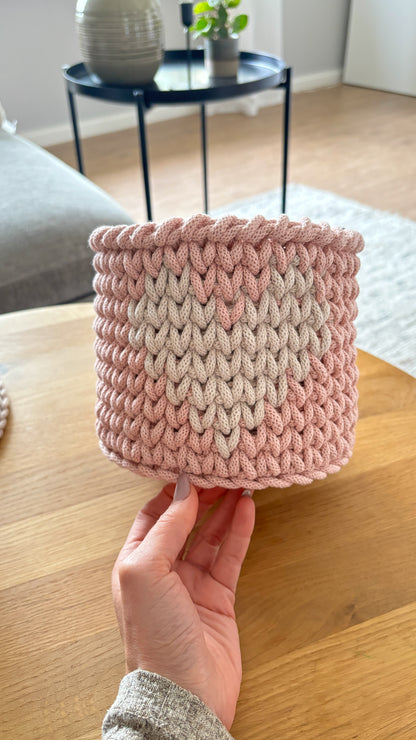 Häkelkorb,  „Herz“ Muttertag, Geschenkidee, Utensilo Aufbewahrung ,Kinderzimmer