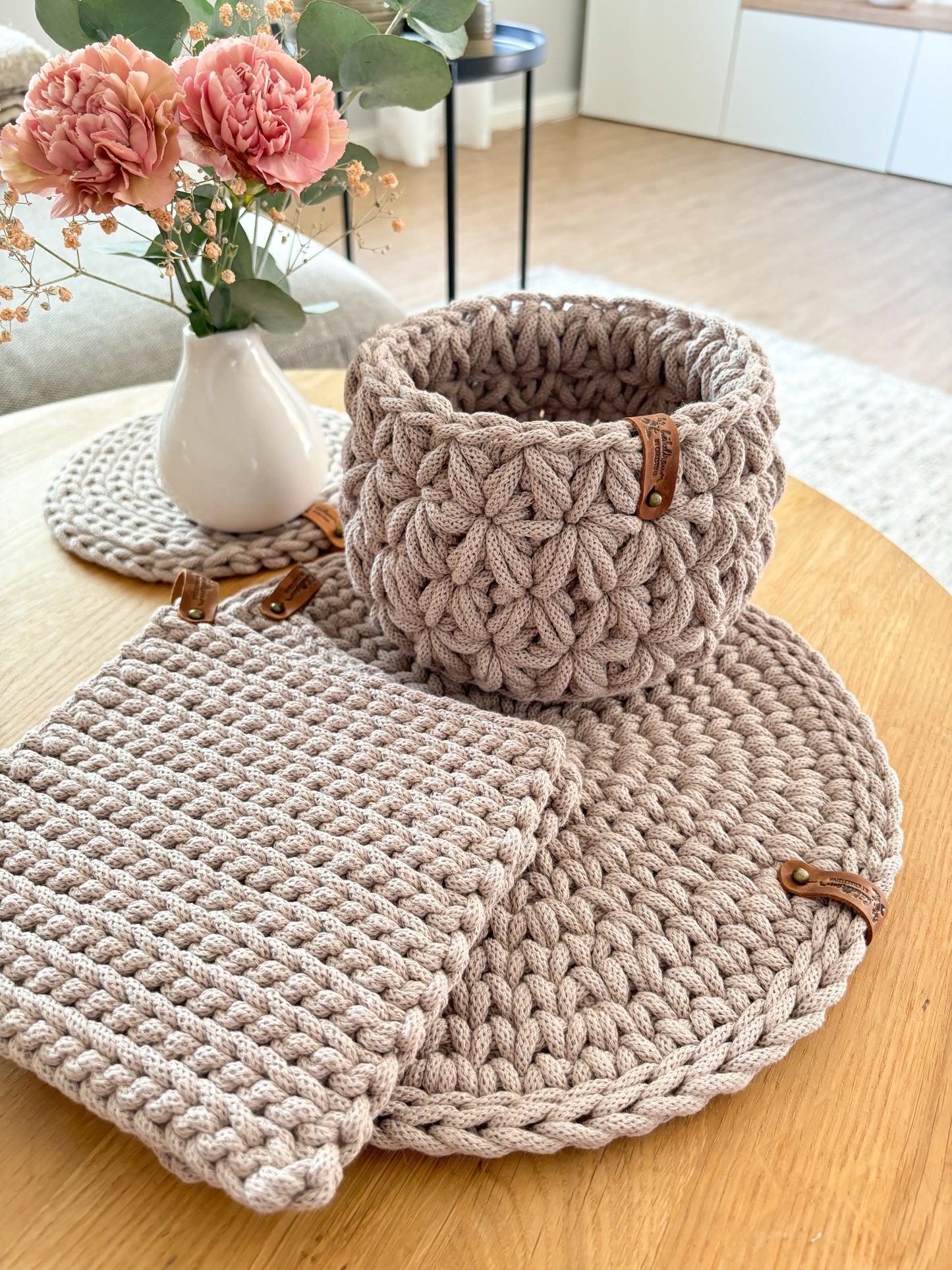 Stilvolle Topflappen im 2er Set – handgehäkelt