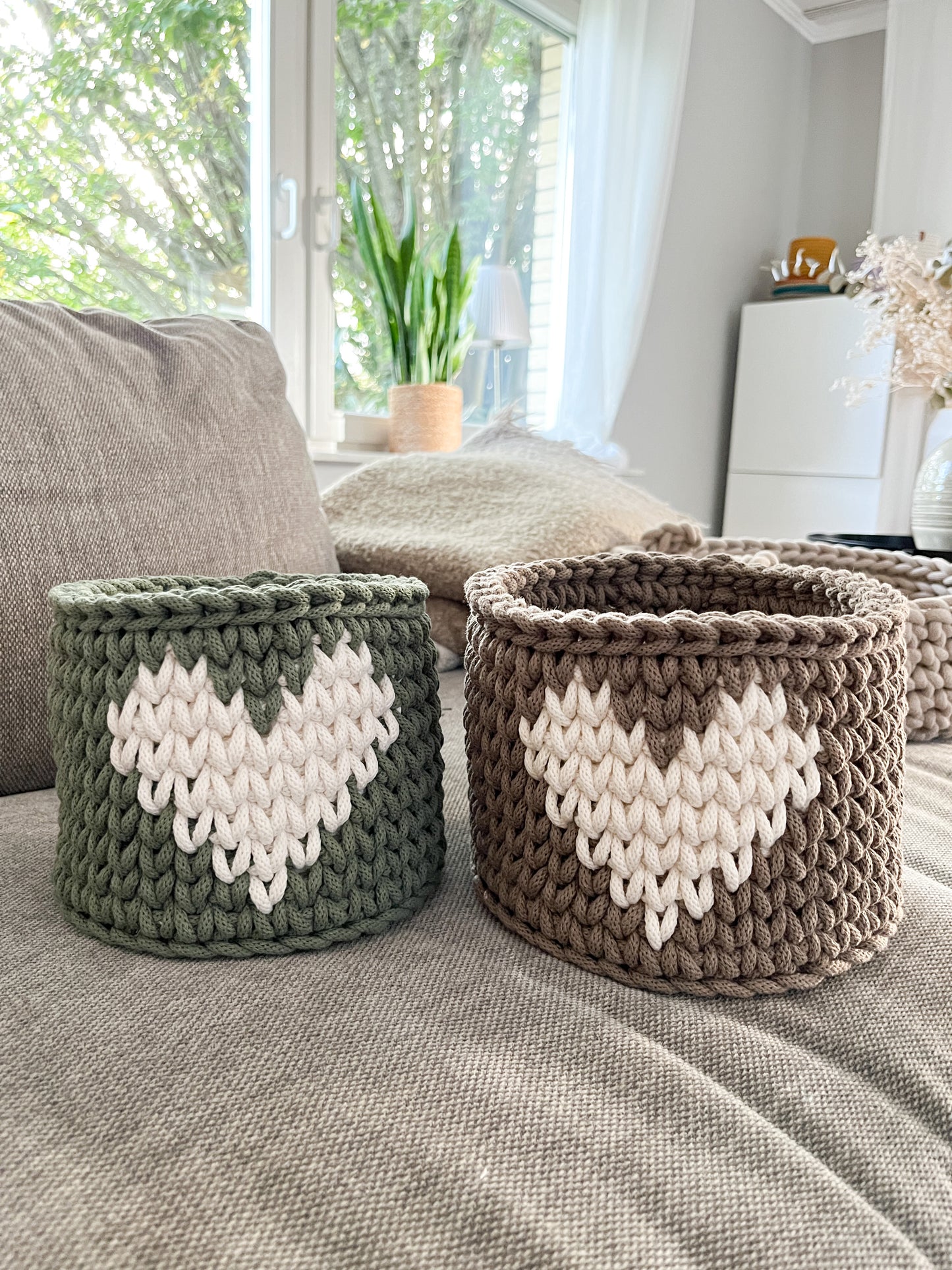 Häkelkorb,  „Herz“ Muttertag, Geschenkidee, Utensilo Aufbewahrung ,Kinderzimmer