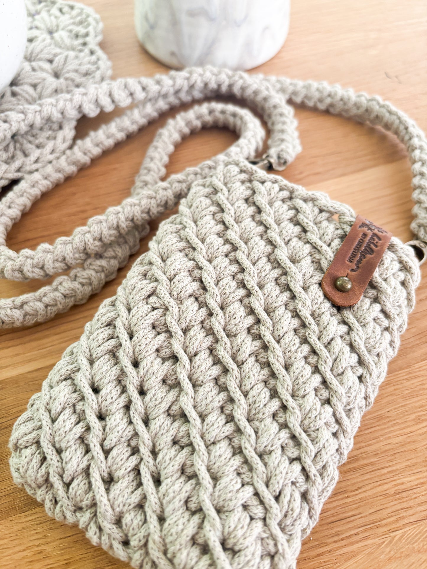 Handytasche Crossbodybag gehäkelt Umhängetasche Smartphone