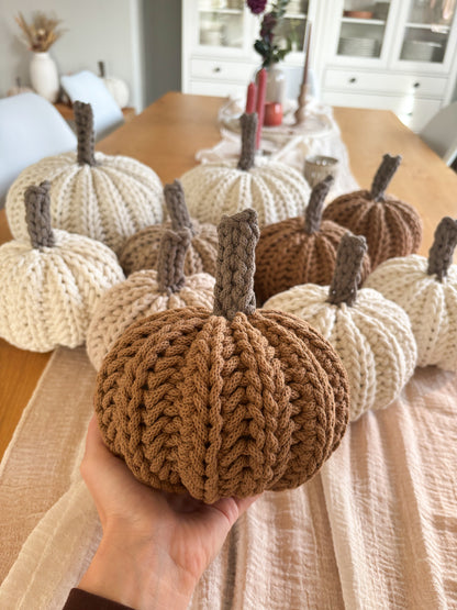 Häkel-Kürbis aus Baumwollkordel | Herbstdeko, Cozy Autumn, Handmade Pumpkin