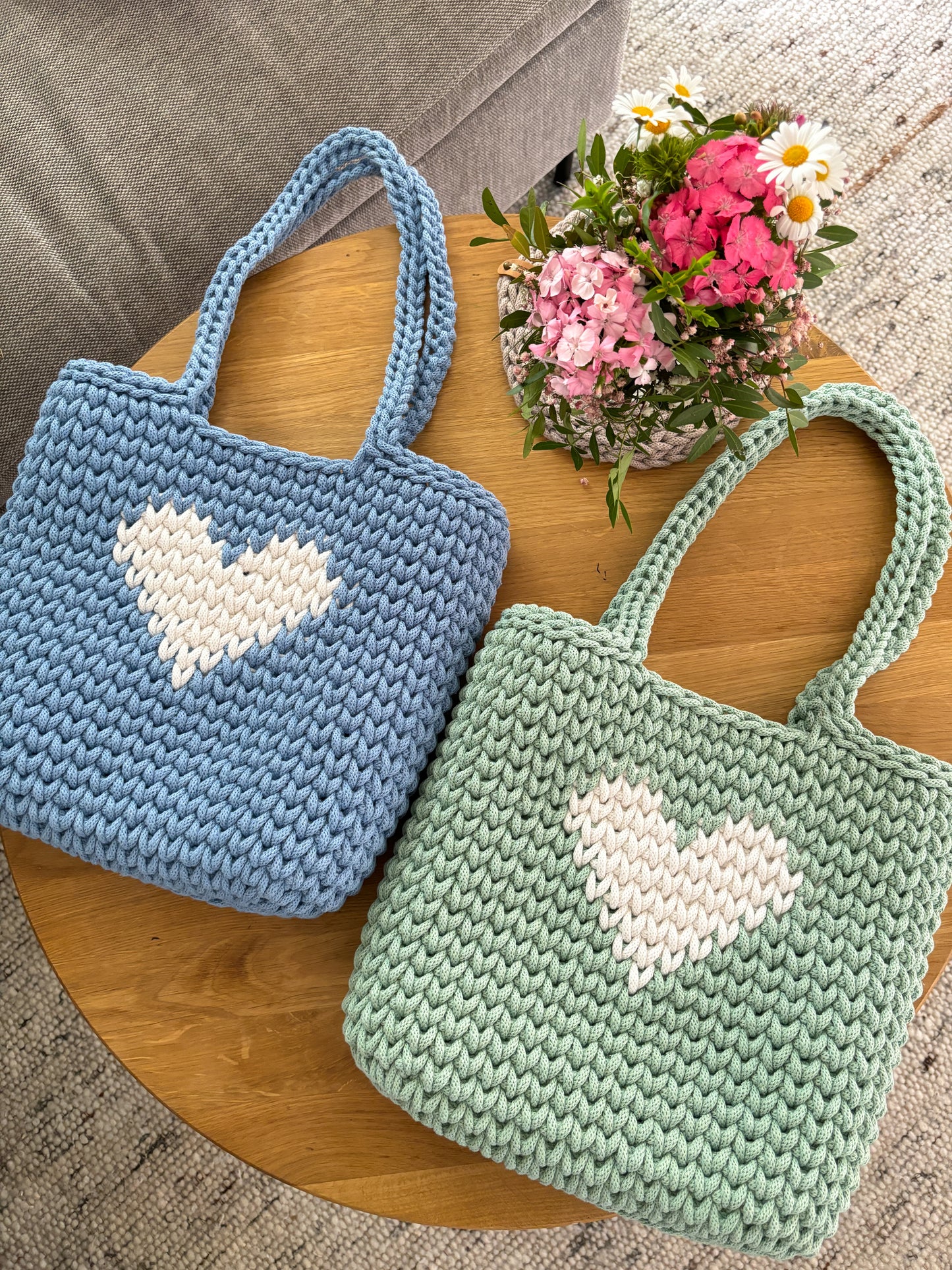 Häkeltasche "Herz" Shopper, Umhängetasche, Strandtasche,