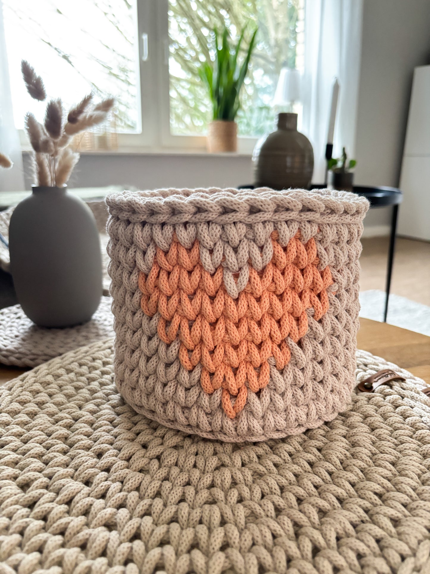 Häkelkorb,  „Herz“ Muttertag, Geschenkidee, Utensilo Aufbewahrung ,Kinderzimmer