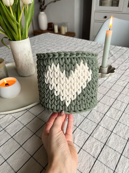 Häkelkorb,  „Herz“ Muttertag, Geschenkidee, Utensilo Aufbewahrung ,Kinderzimmer