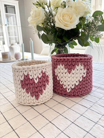 Häkelkorb,  „Herz“ Muttertag, Geschenkidee, Utensilo Aufbewahrung ,Kinderzimmer