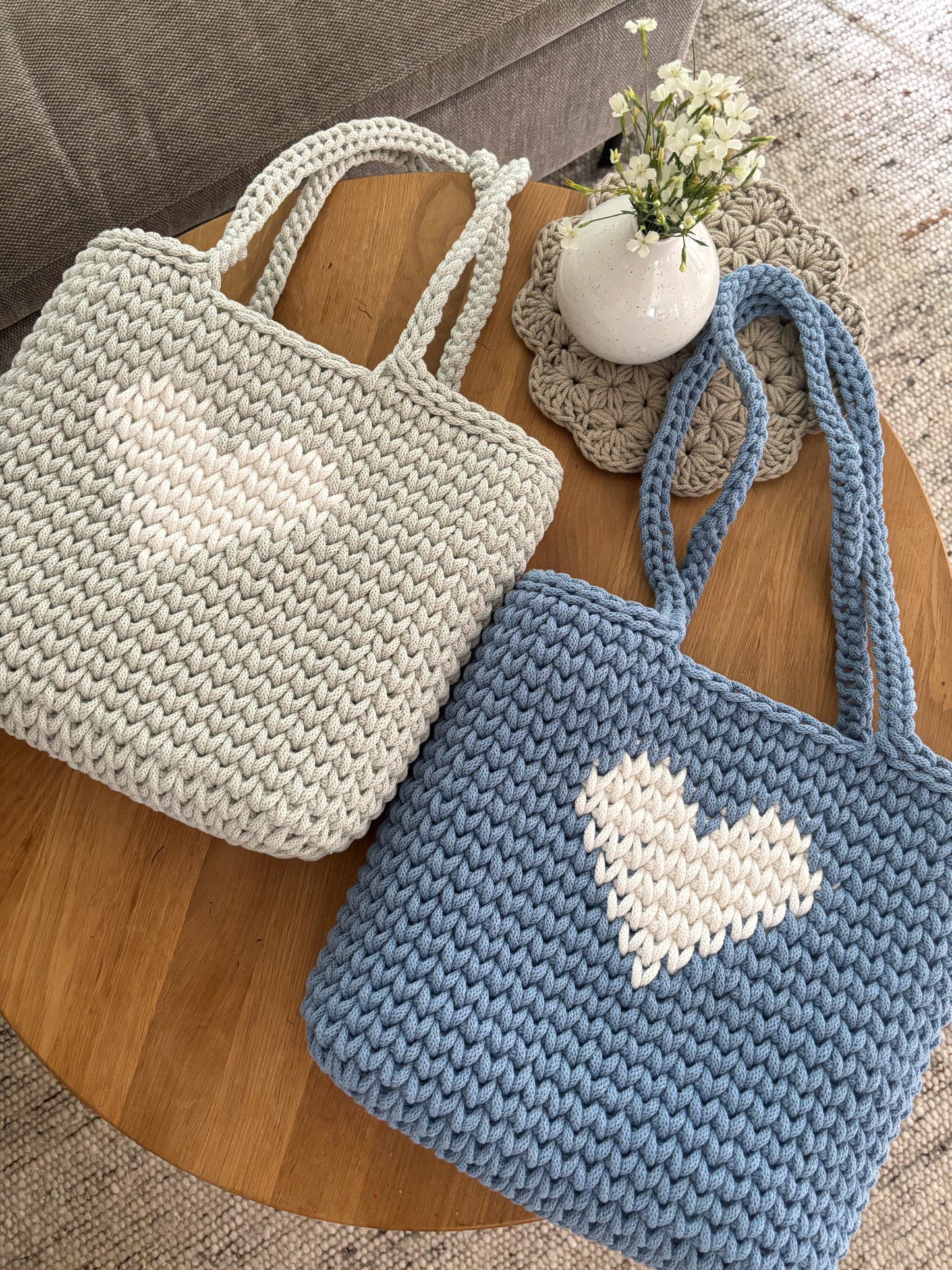 Häkeltasche "Herz" Shopper, Umhängetasche, Strandtasche,