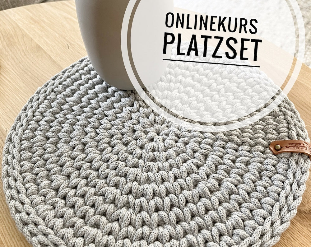 ONLINE-KURS- „Deutsch" für ein Platzset- Design von Haekeltraum_byChristina